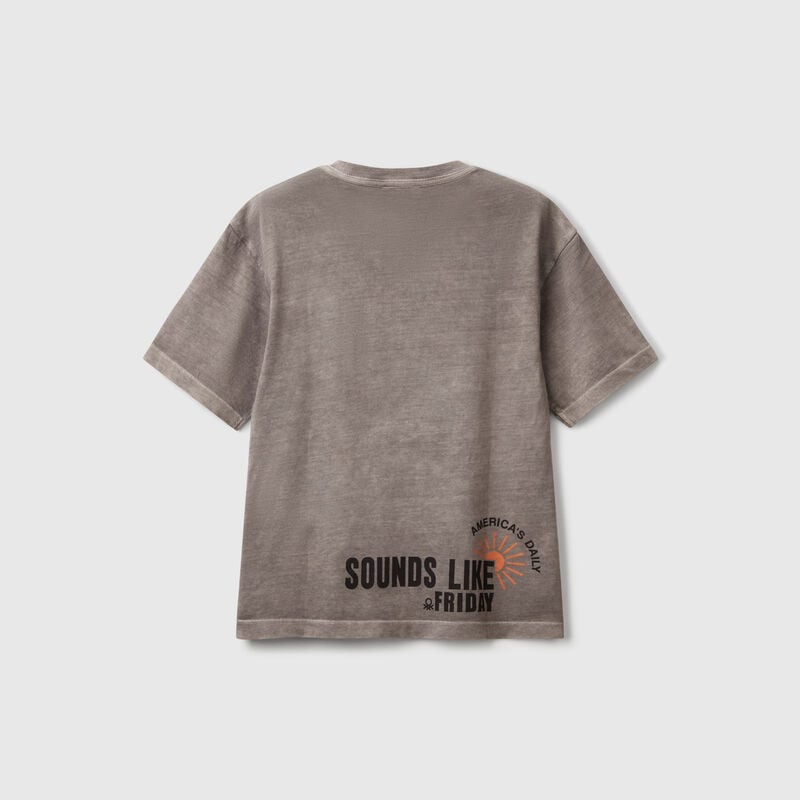 T-shirt with print on front and back
