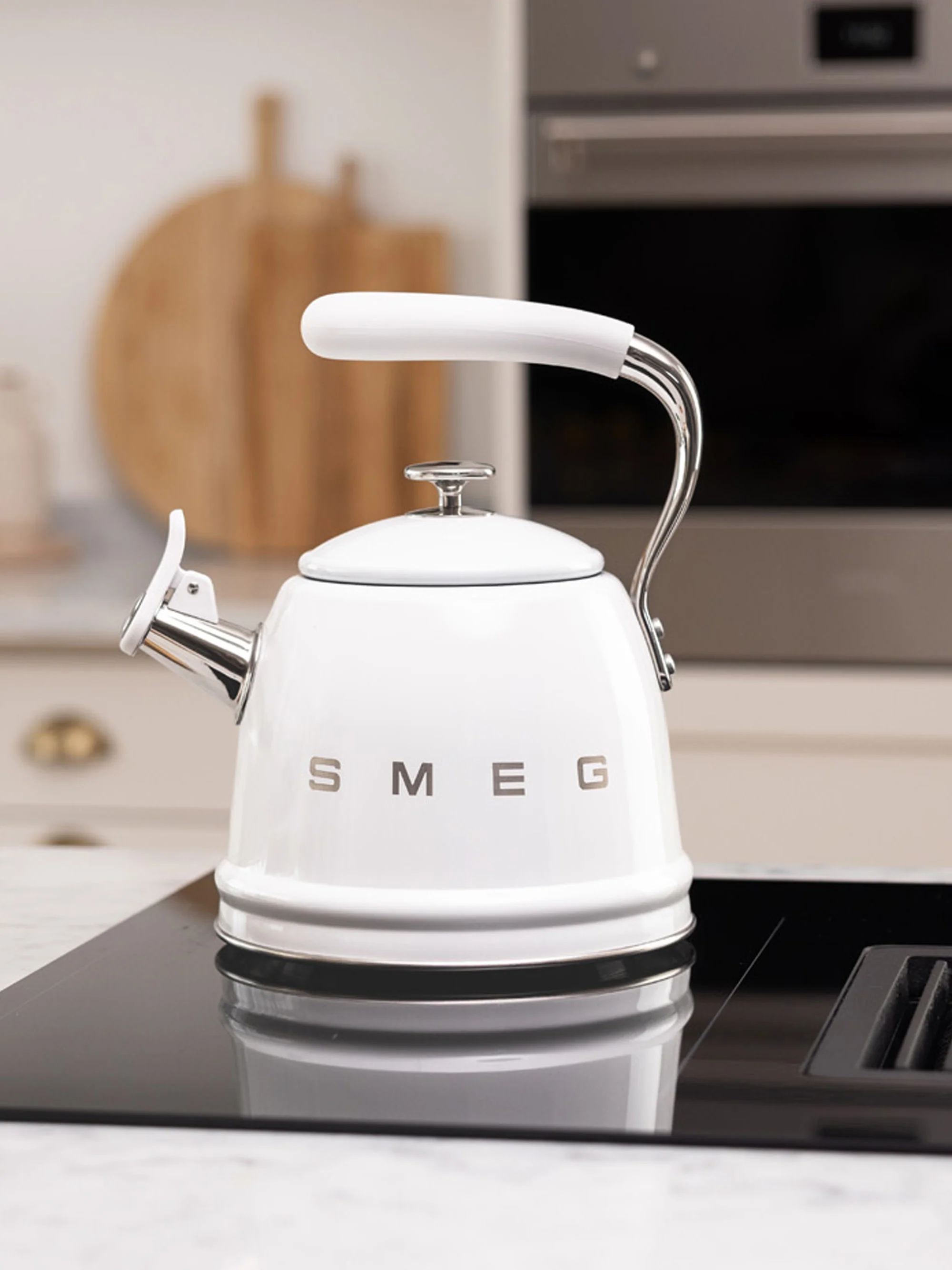 Wasserkocher 50's Style aus Edelstahl, 2.3 L