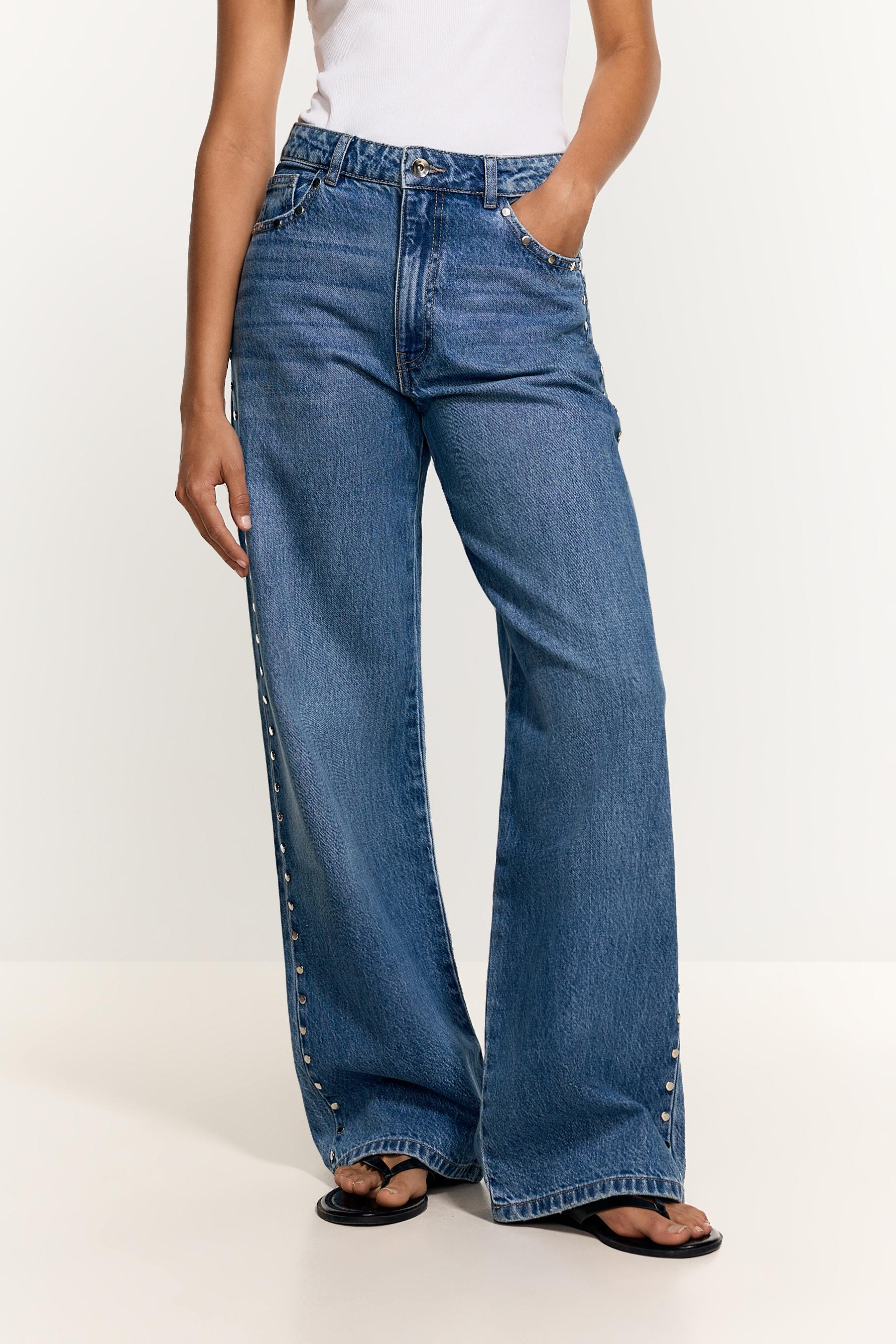 Jeans wide leg tachas