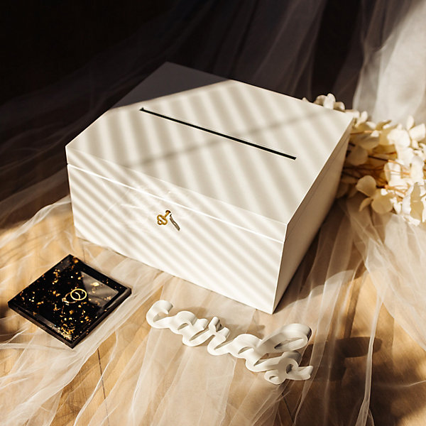 Creative Deco Boîte en Bois Blanc avec Couvercle et Clé - 29 x 25 x 15 cm - Boîte à Enveloppes - Souvenirs Mariage Anniversaire