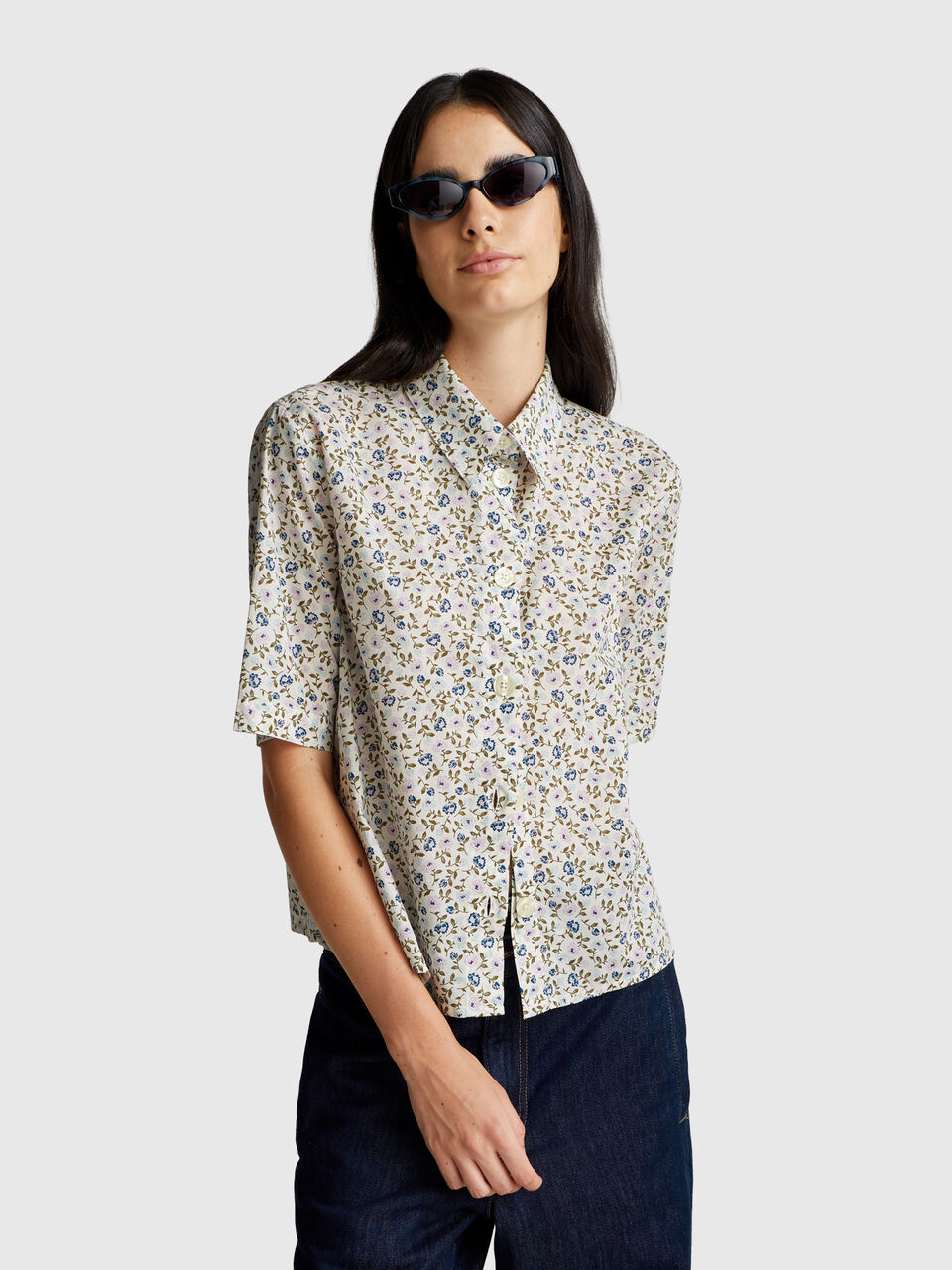 Short sleeve patterned shirt