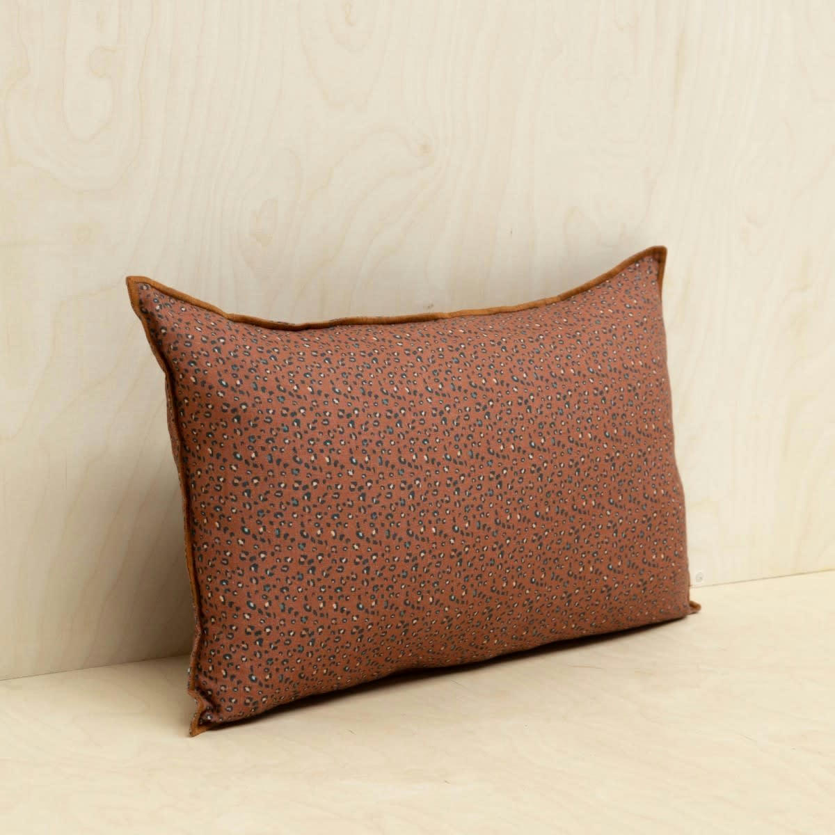 HÔTEL PARTICULIER - Coussin en lin lavé imprimé léopard rougé foncé 40x65