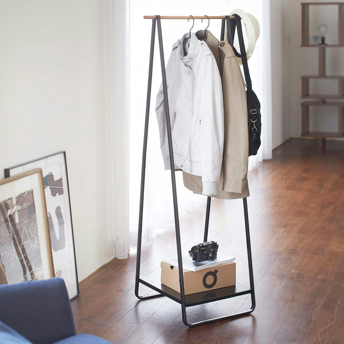 - Portant en métal et bois 1 étagère