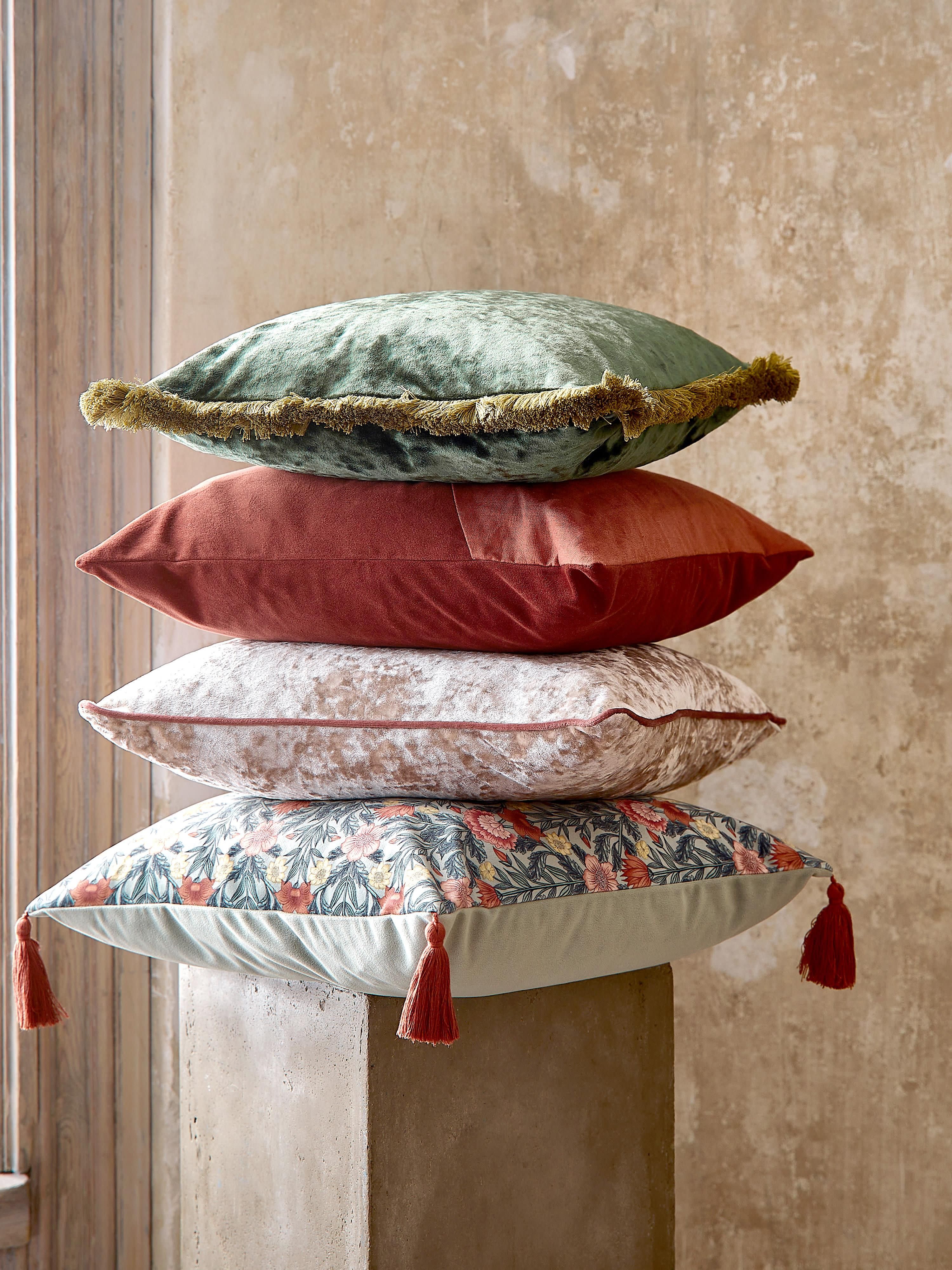 Samt-Kissenhülle Cyrus mit Fransen