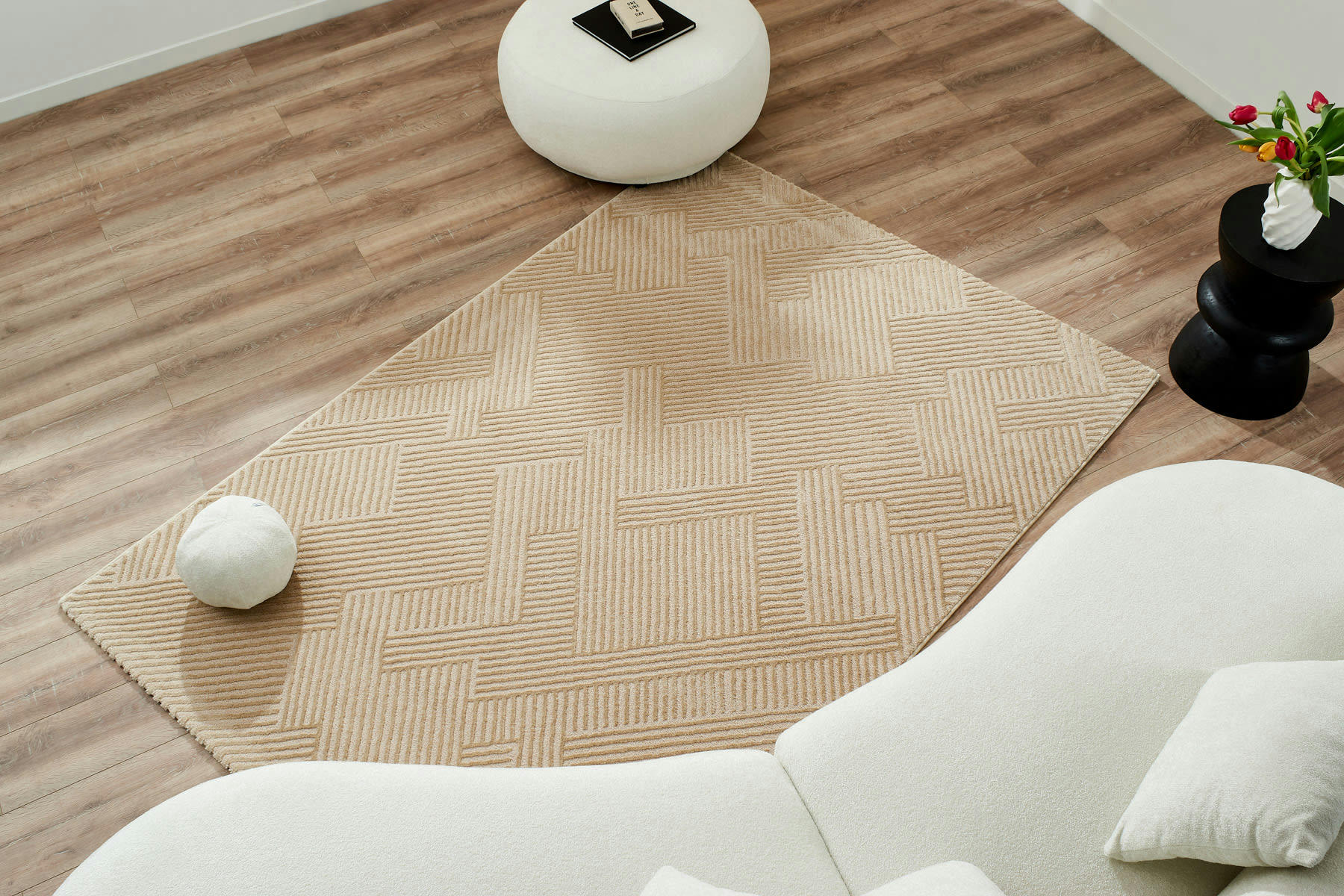 BIANCA - Tapis motif géométrique beige - 160x230