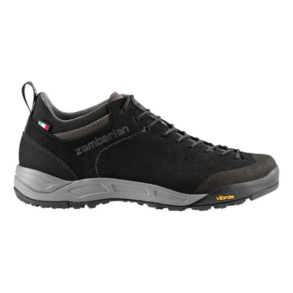 Zamberlan The Nose approach shoes