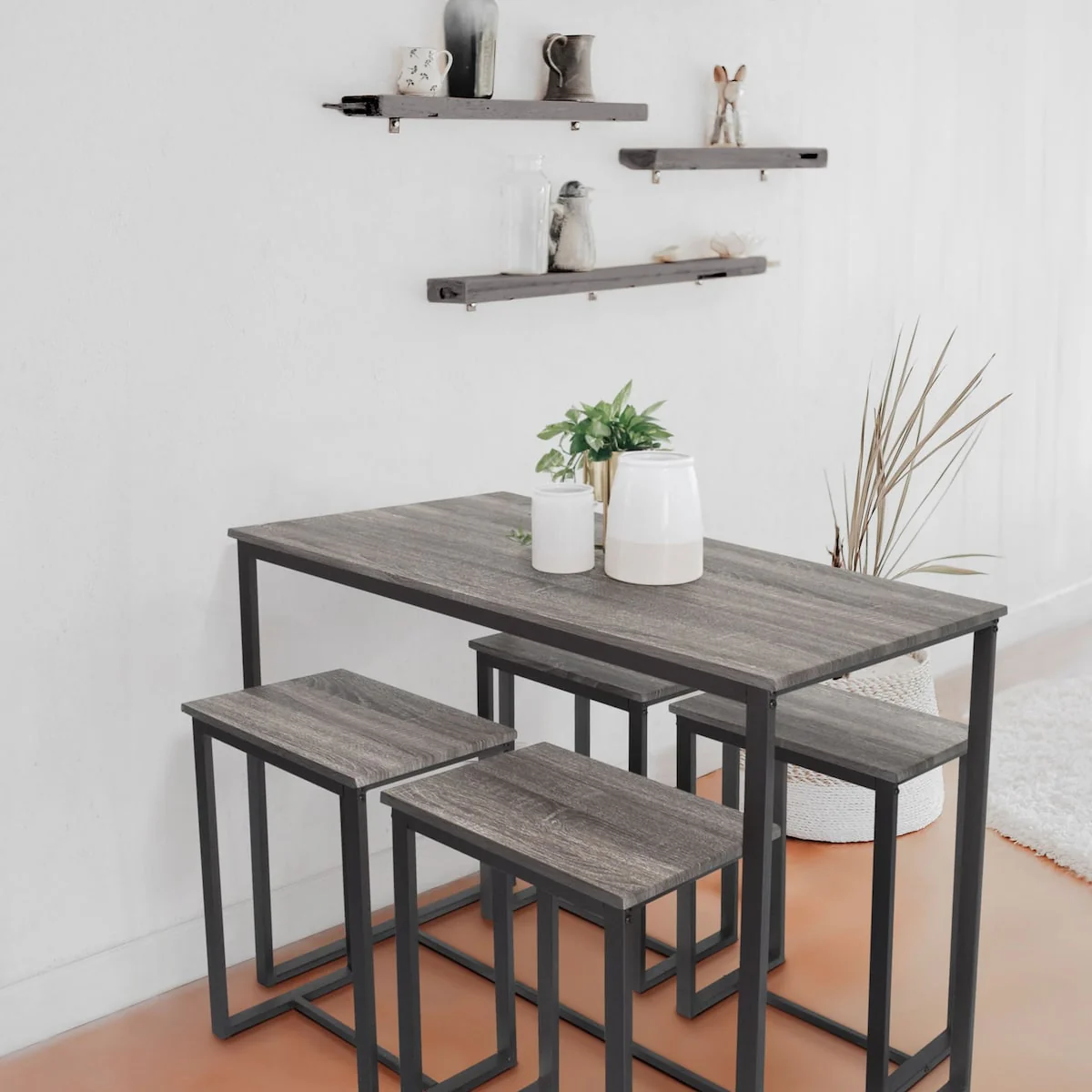 5 Piece Bistro / Pub Table Set With 4 Stools