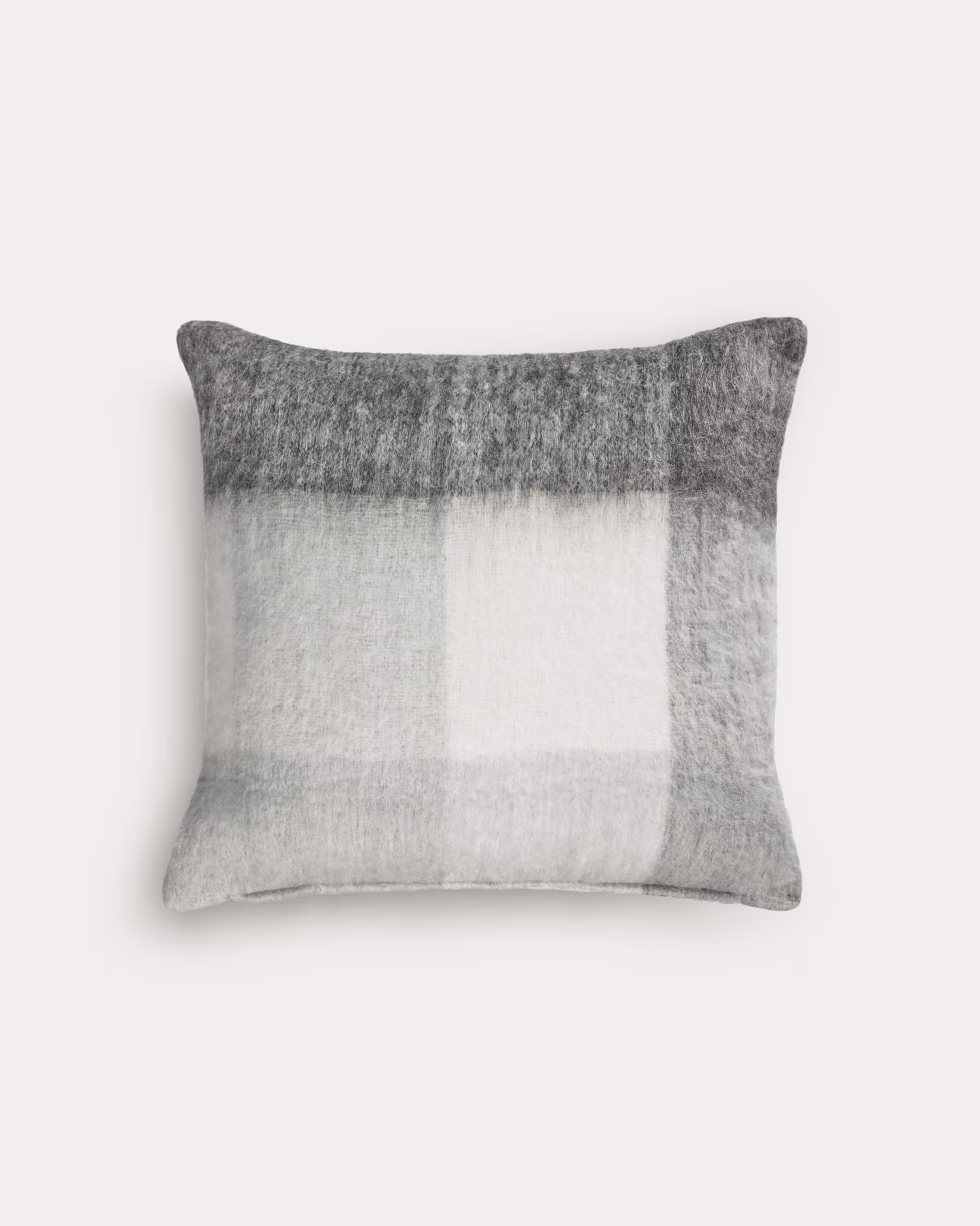 Funda cojín Catarina cuadros blancos y grises 45 x 45 cm