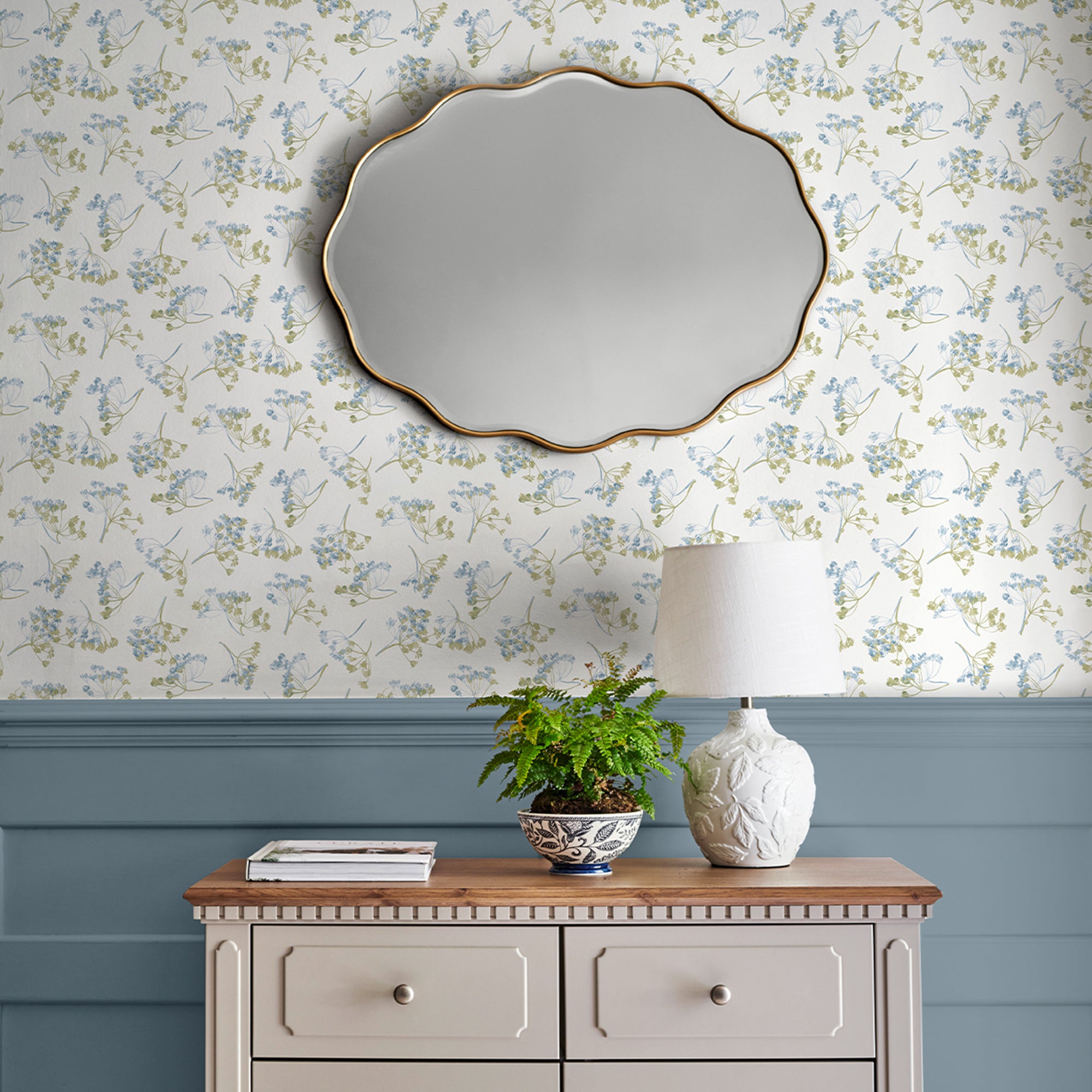 Laura Ashley Vliesbehang - Avonbury Hedgerow Groen