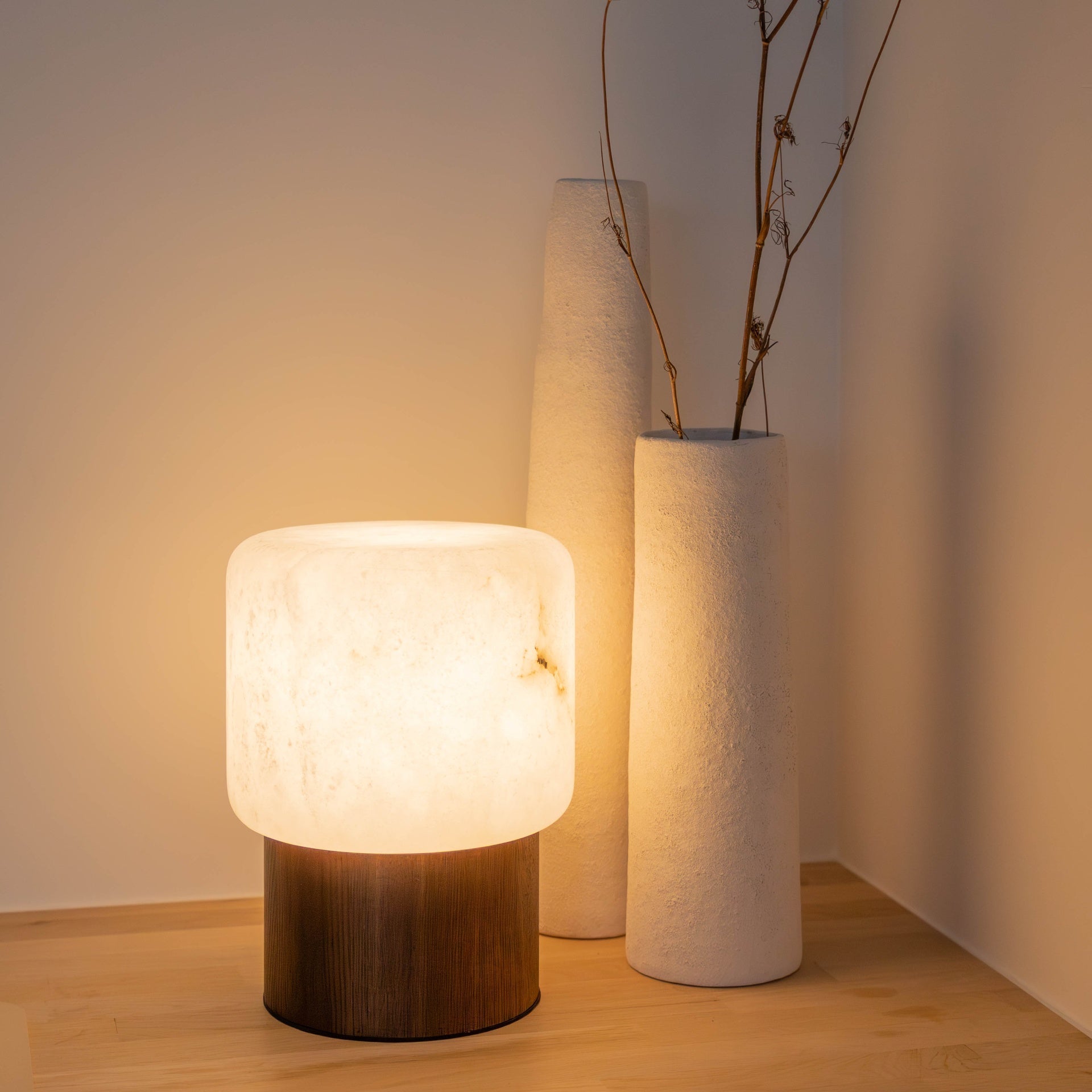 Atmooz Ernesto - tafellamp - Ø19 x H25 cm - soft white alabaster