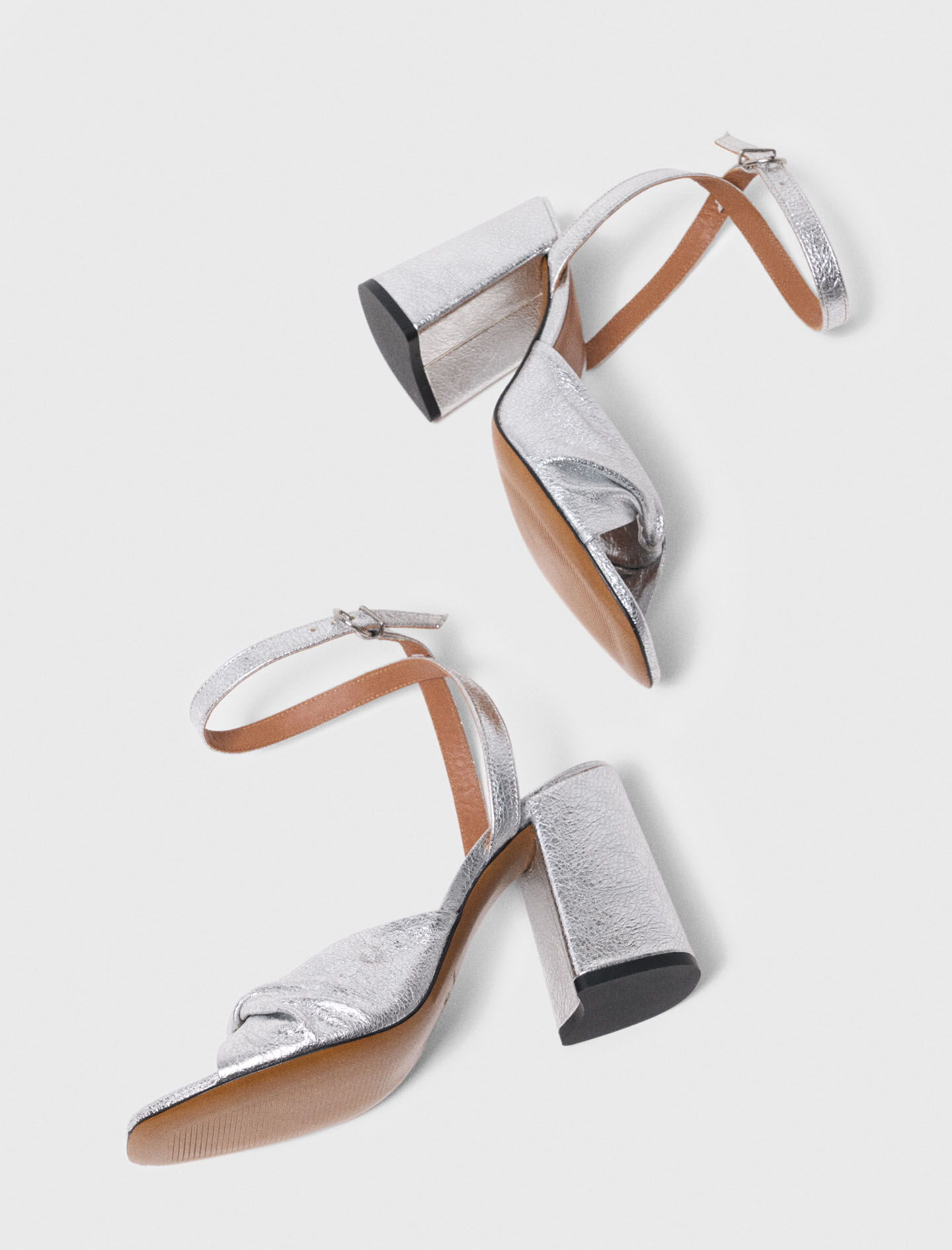 Sandales en cuir métalisé à talon