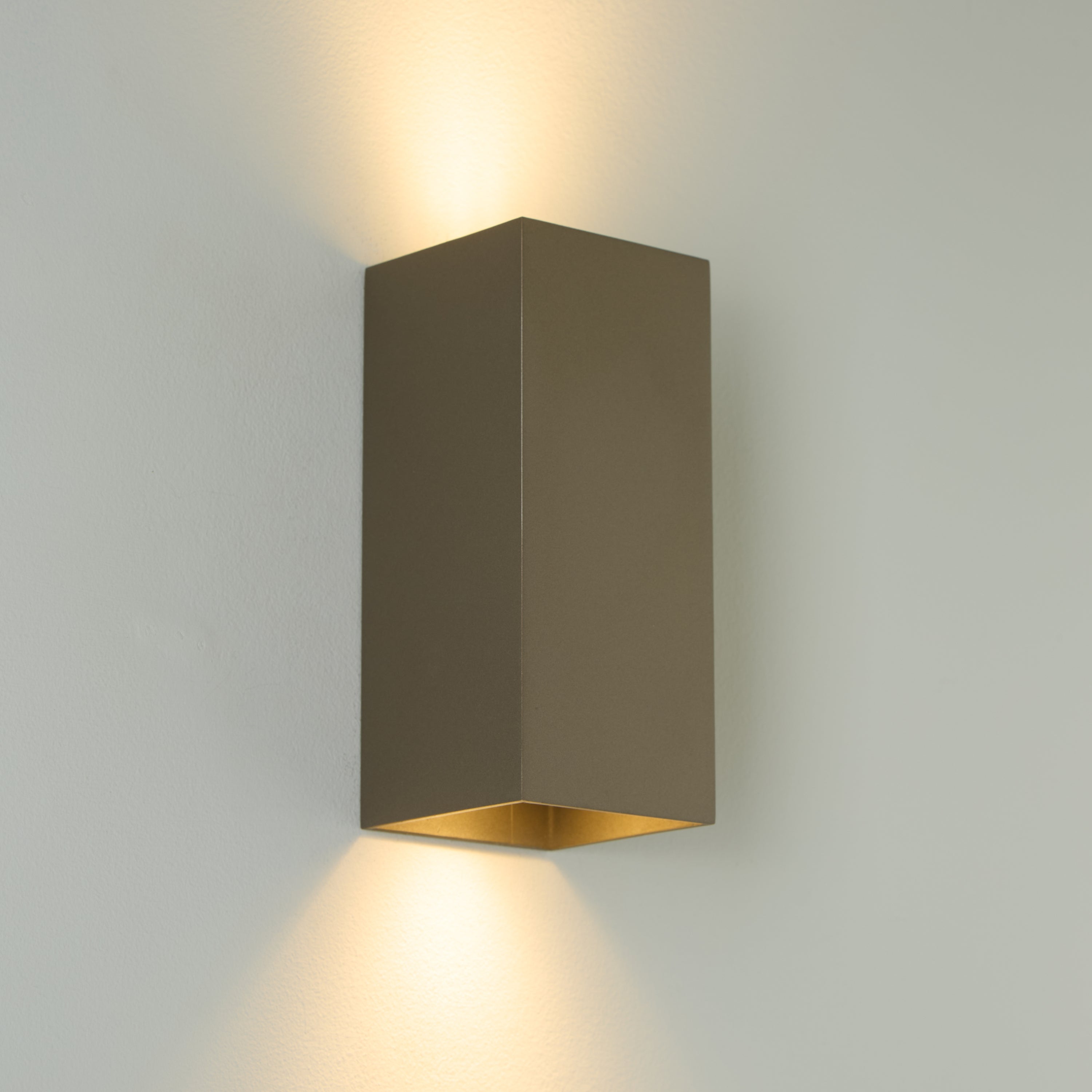 Searchlight Wall Wandlamp Vierkant - H 15,4 cm - Latte