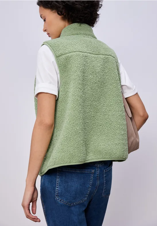 Weste aus Teddy-Material mit Zipper