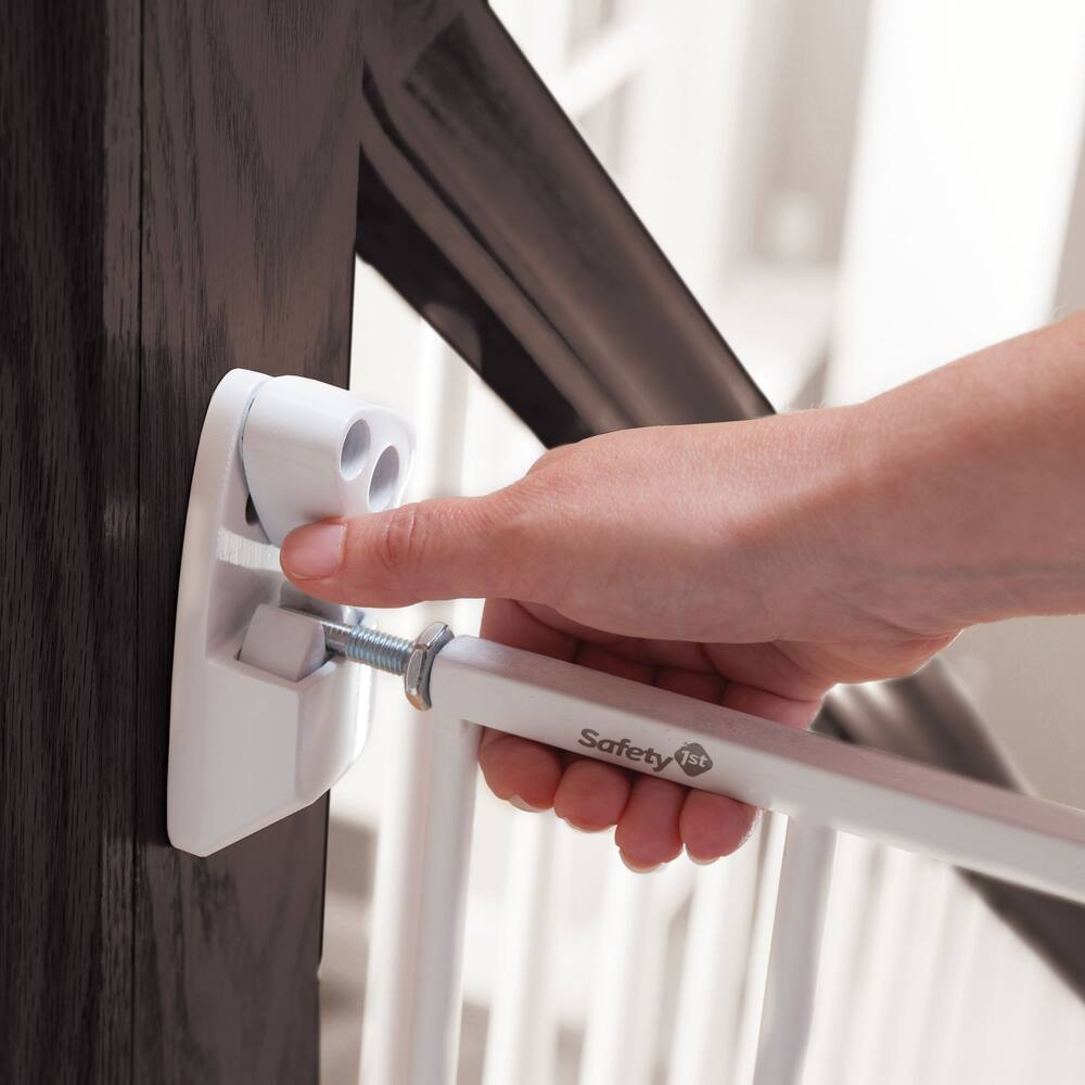 Safety 1st Top of Stairs Metal Gate