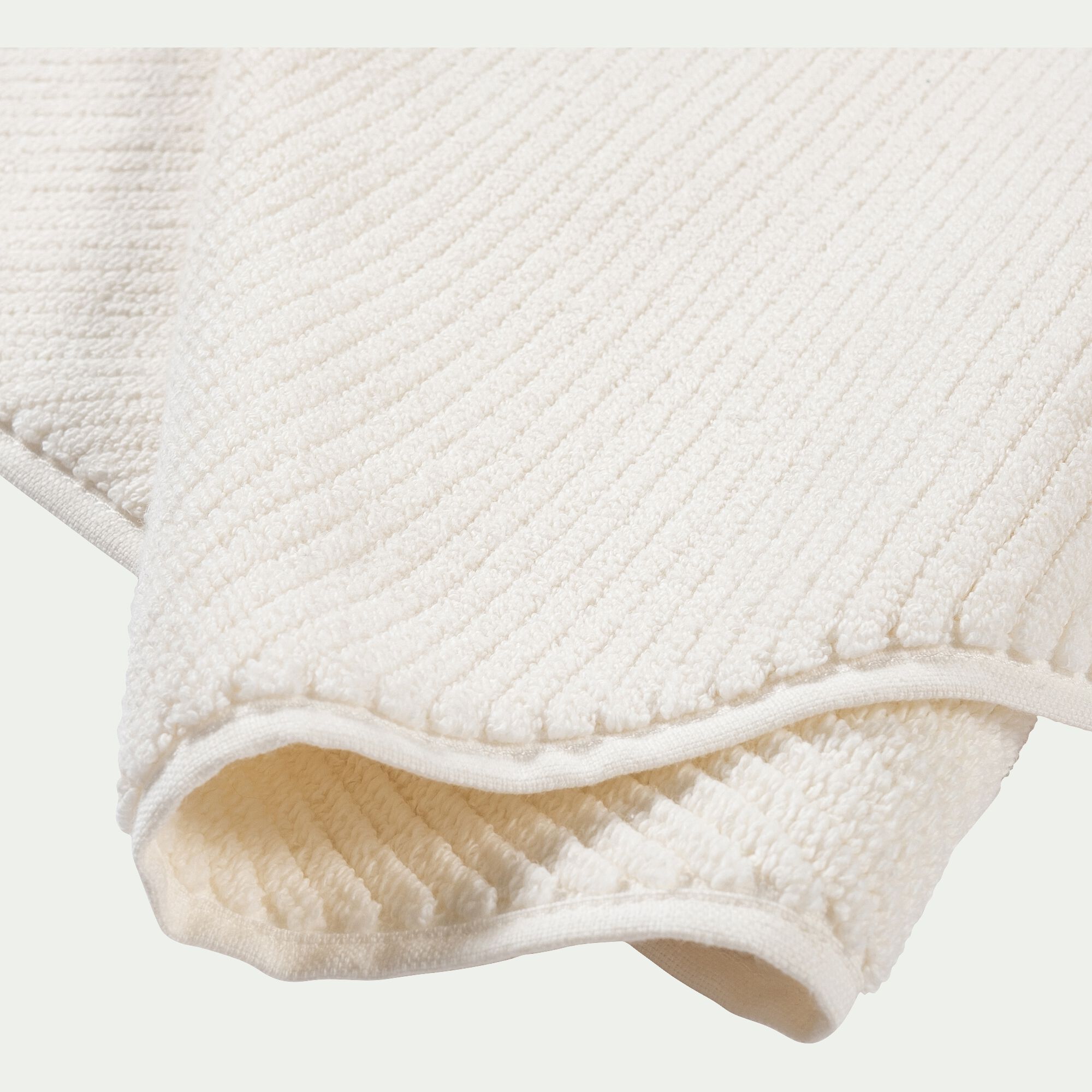 COLINE - Tapis de bain en coton bio - blanc ventoux 50x80cm