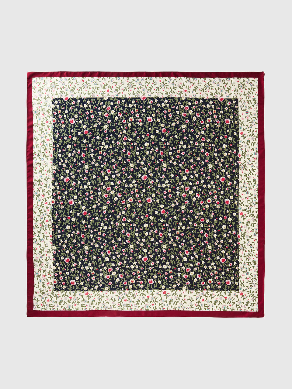 Scarf with patterned print