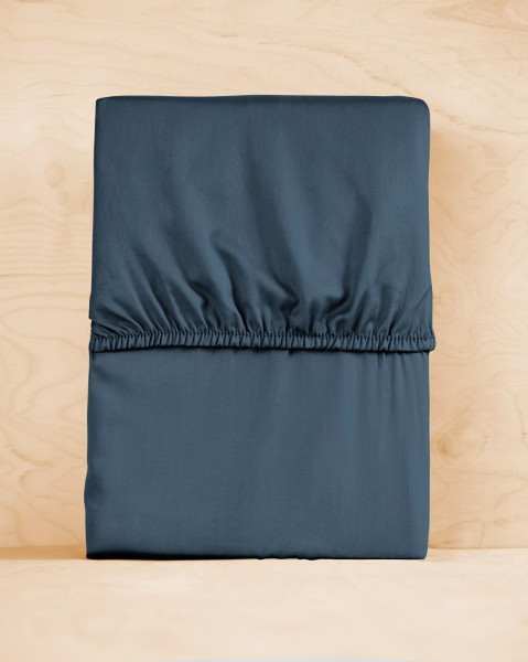 Prześcieradło satynowe z gumką 160x200 denim granatowe