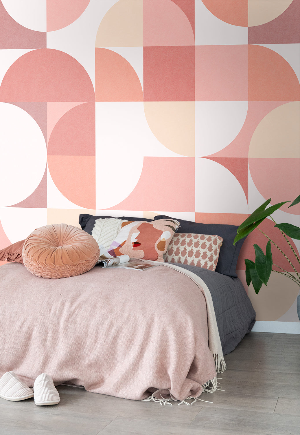 ESTAhome fotobehang cirkels in Bauhaus stijl roze tinten - 250 x 279 cm - 159365
