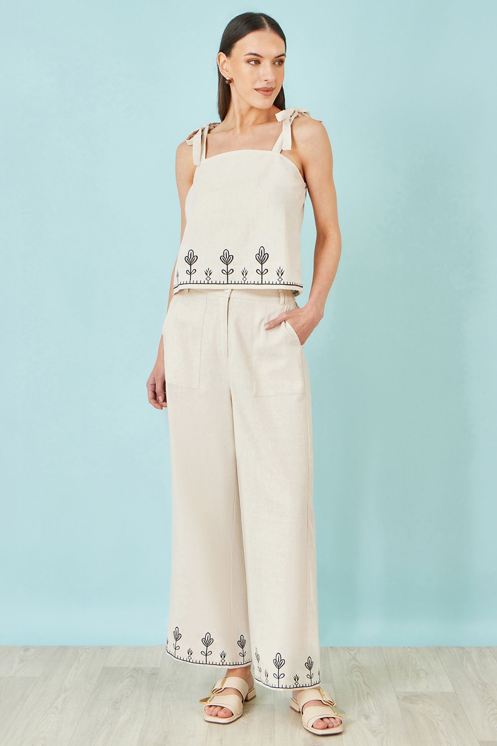 Yumi Ivory Linen Mix Embroirdered Top