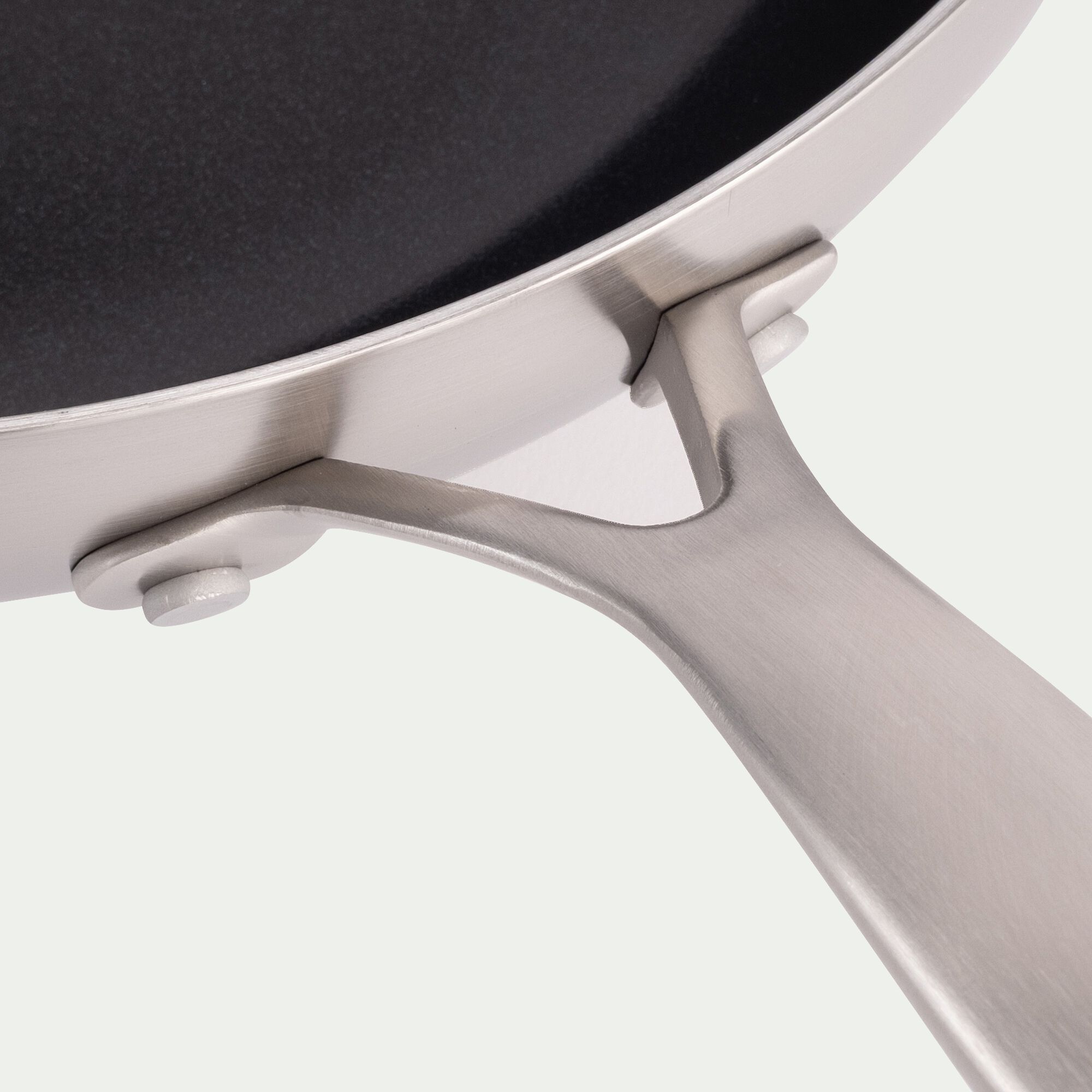 GENEVA - Wok en inox et céramique D28cm - gris métallisé