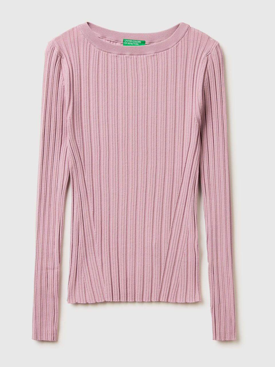 Fitted ribbed sweater