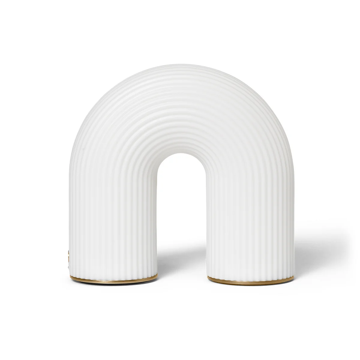 Ferm Living - Vuelta Portable LED Akkuleuchte, weiß