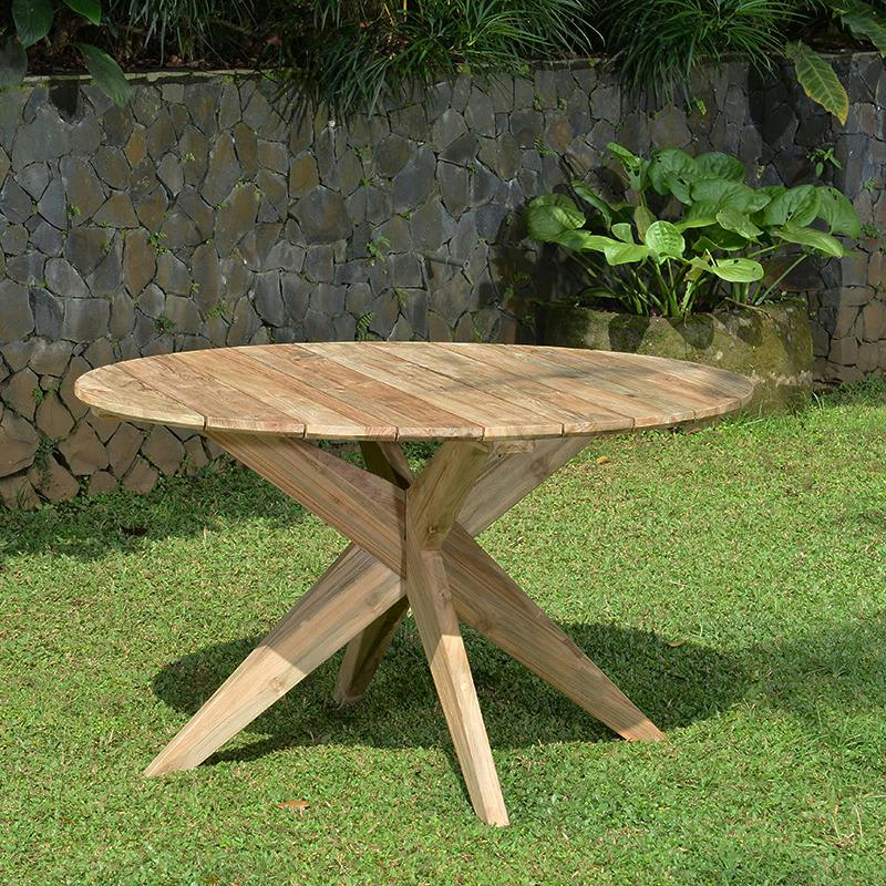 SAKAÏ - Table ronde en teck massif recyclé D 135 cm Sakai