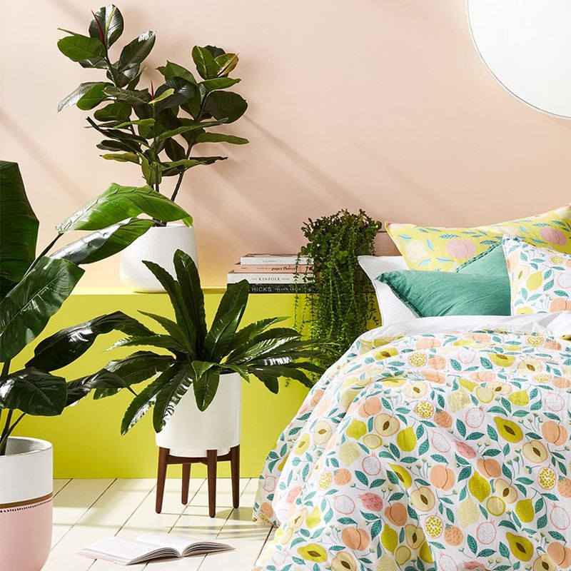 Vegas White Planter