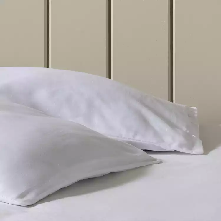Habitat V Shaped Support Pillow with Pillowcase - White