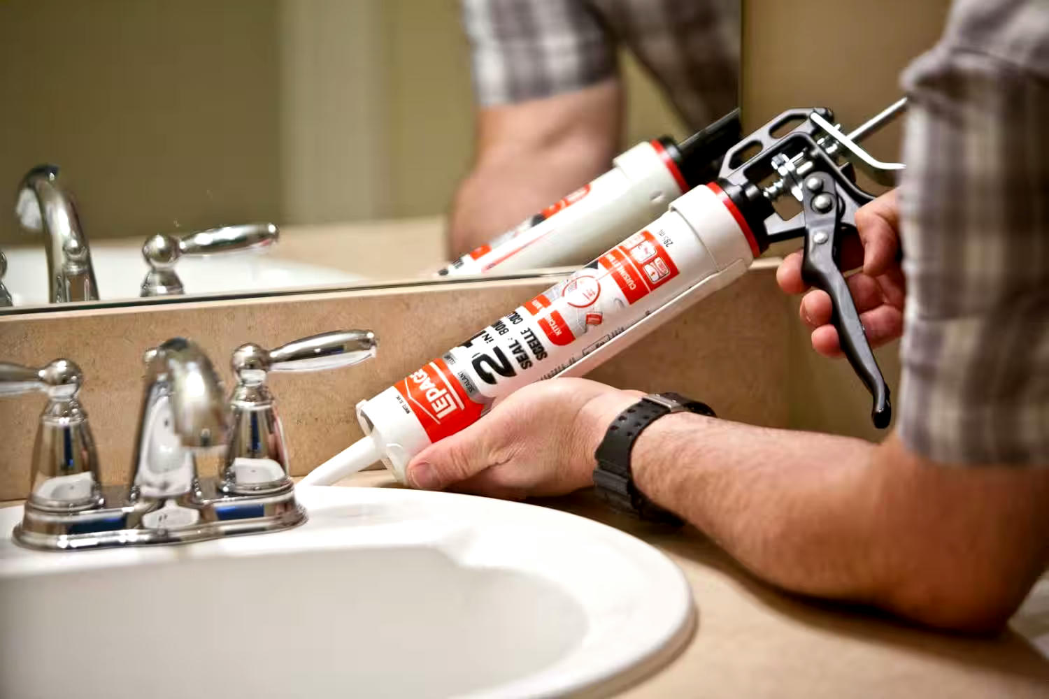 LePage 2-in-1 Seal & Bond Bath & Kitchen Caulk Sealant, Water-Resistant, White, 295-mL