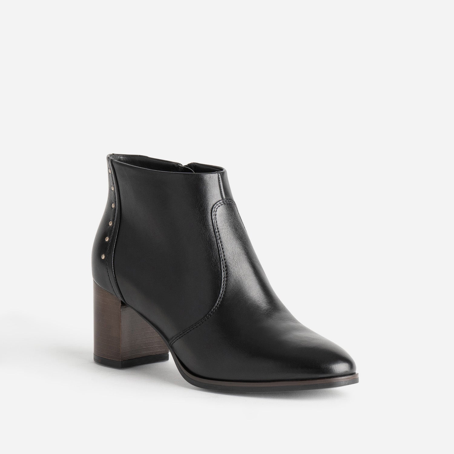 Boots à talon noir cuir détails clous