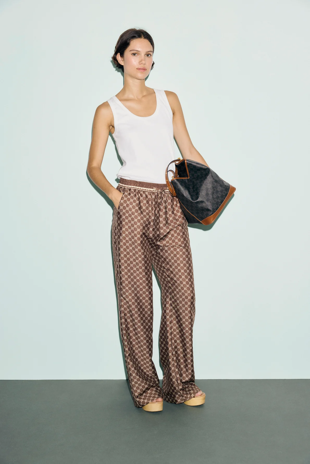 Pantalon satiné à monogramme - CLERY