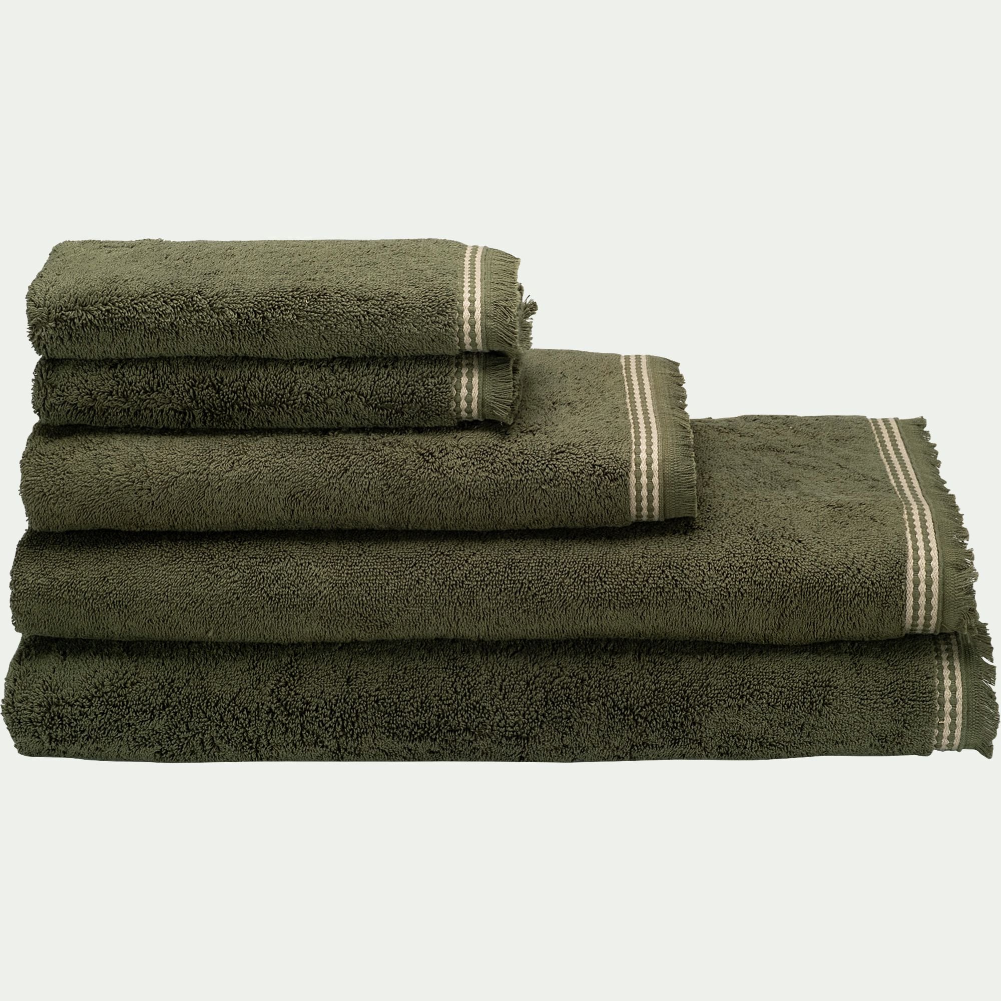 AMANDINE - Serviette de toilette frangée en coton 50x100cm - vert cèdre