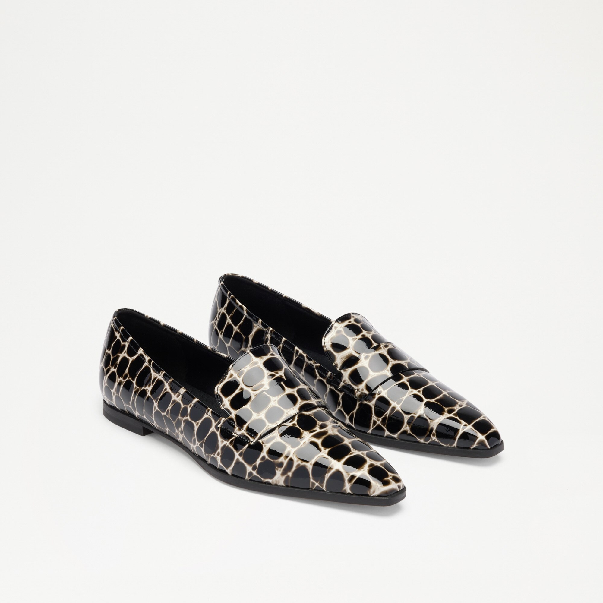 Totter Flat<br>Snipped Toe Loafer