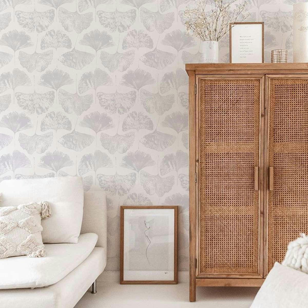 GINGKOLEAF - Papier peint vinyle adhésif feuille de gingko gris 50x300 cm