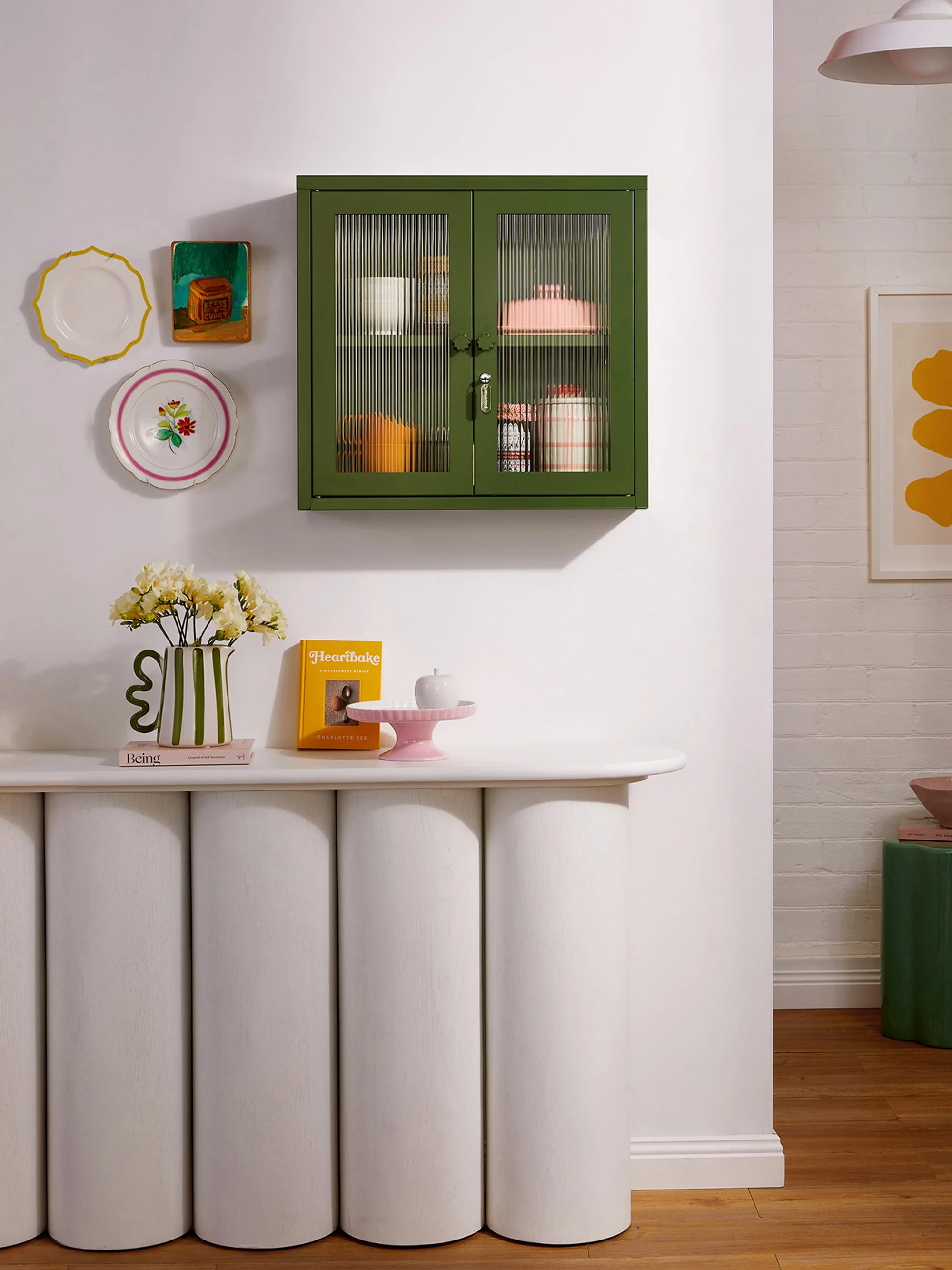 Wand-Vitrine The Kit