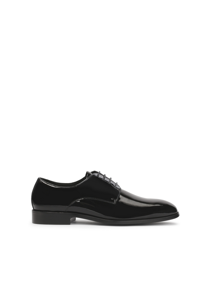 Elegant patent leather men's shoes