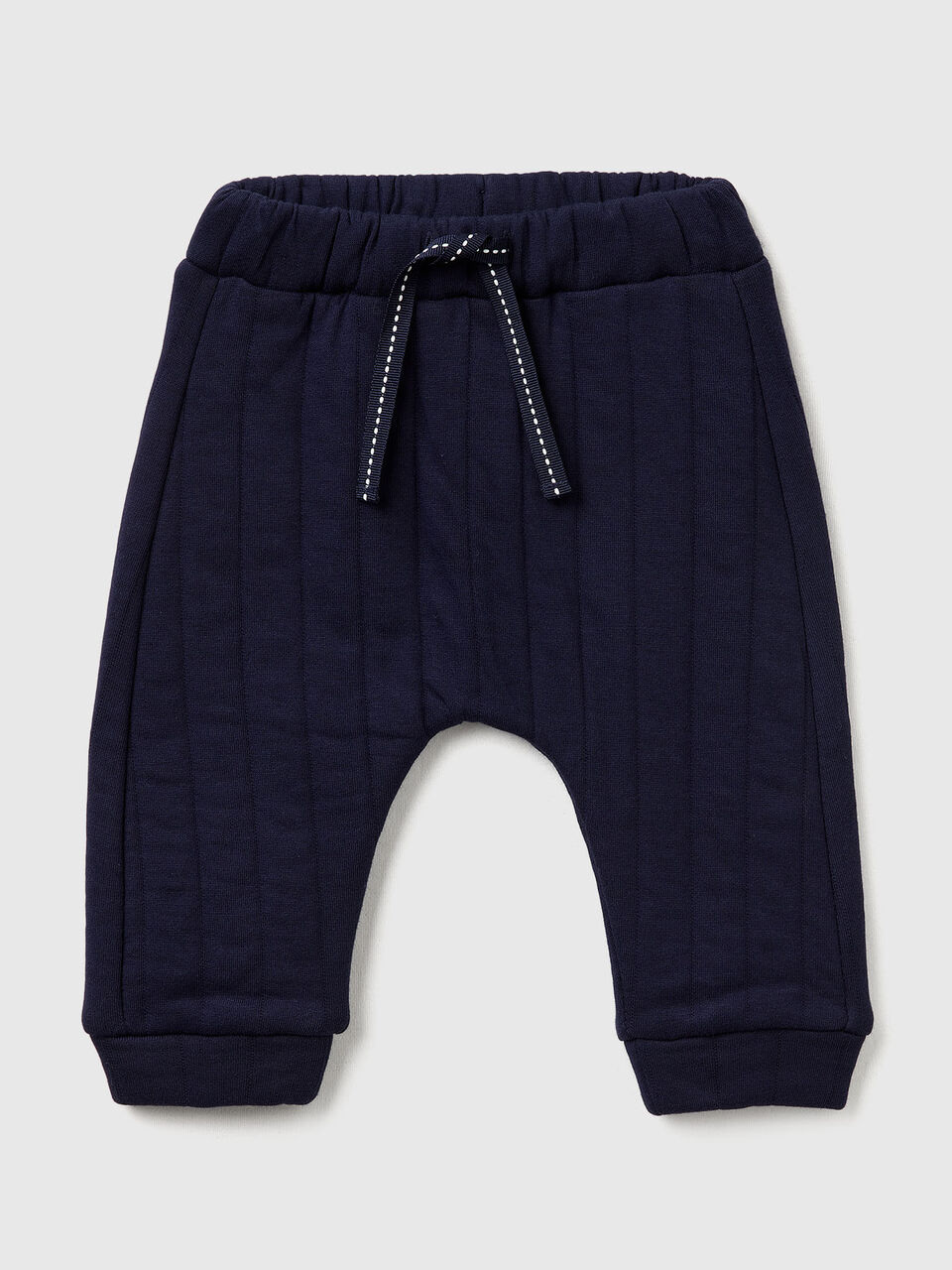 Trousers with light padding