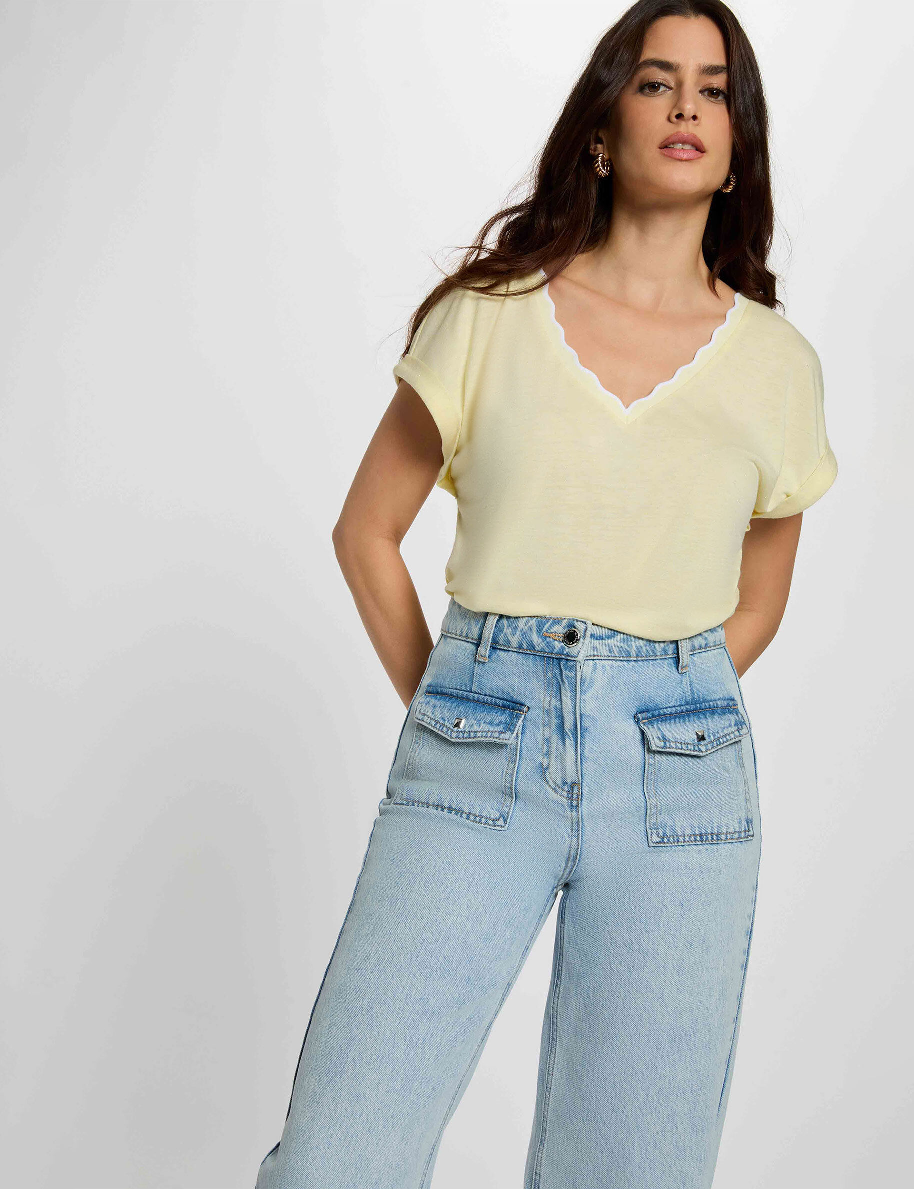 V-Neck Short-Sleeve T-Shirt Pastel Yellow Women