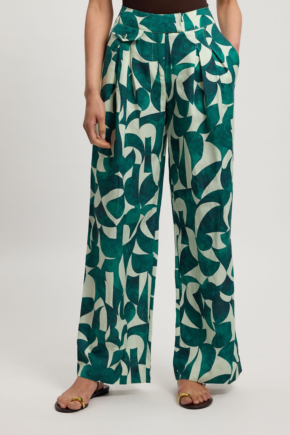 KarenMillen Petite Linen geo print pleat and pocket detail woven straight leg trouser