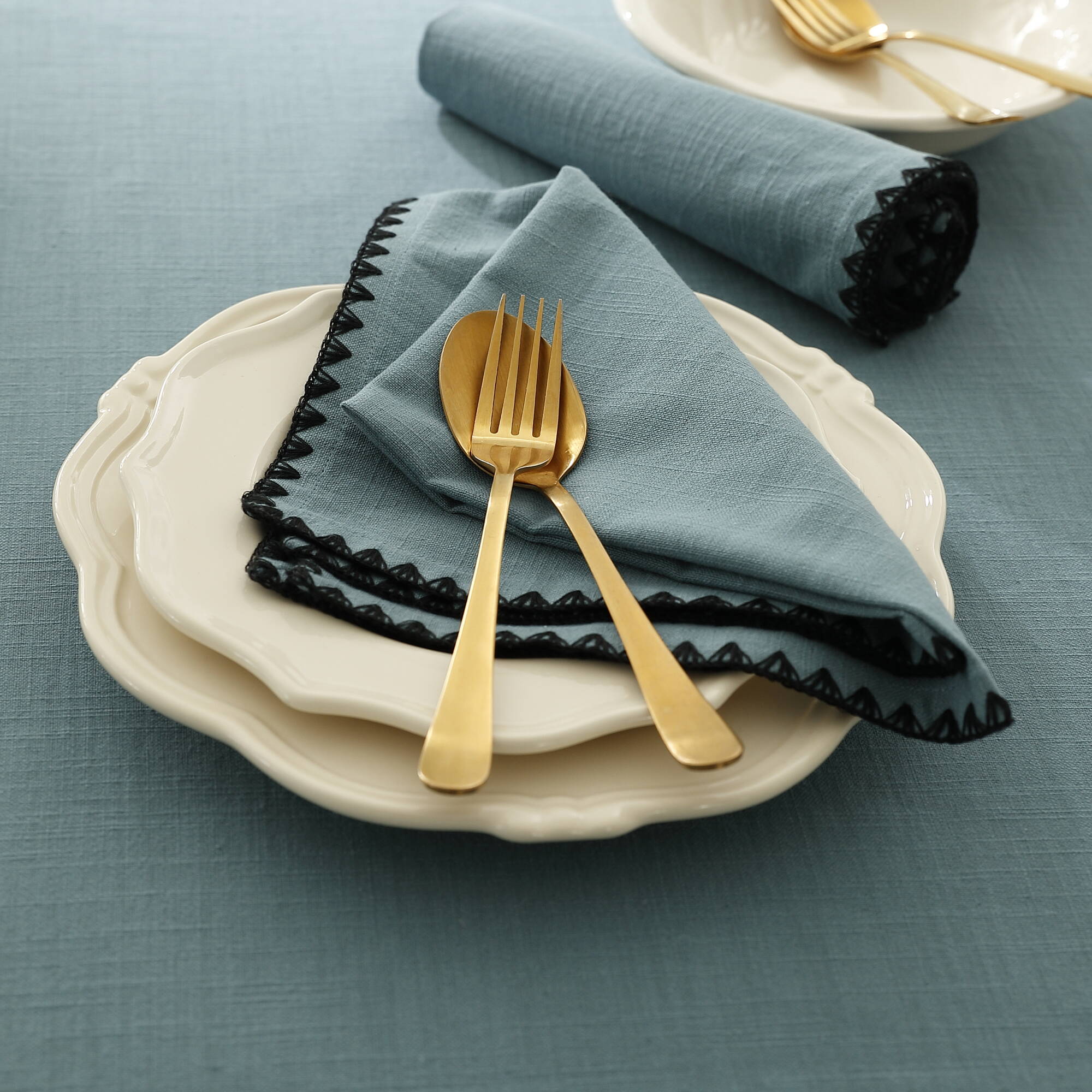 Nappe unie coton finition fantaisie