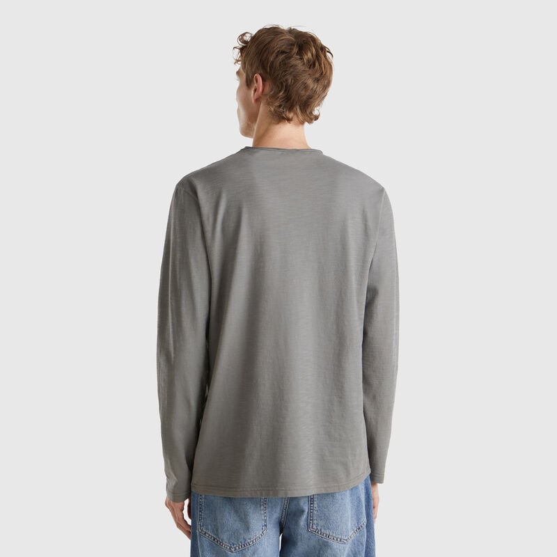Long sleeve t-shirt in 100% cotton