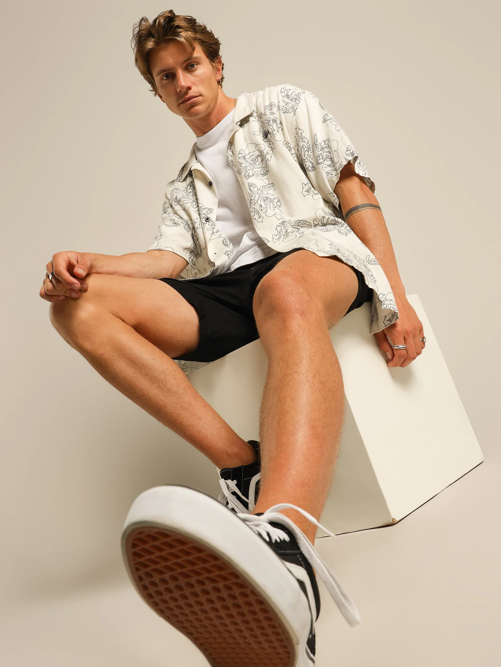 Roses Pattern Short Sleeve Shirt