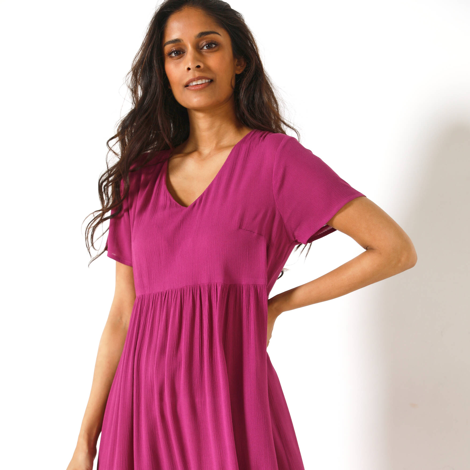 Robe col V longue unie, crépon