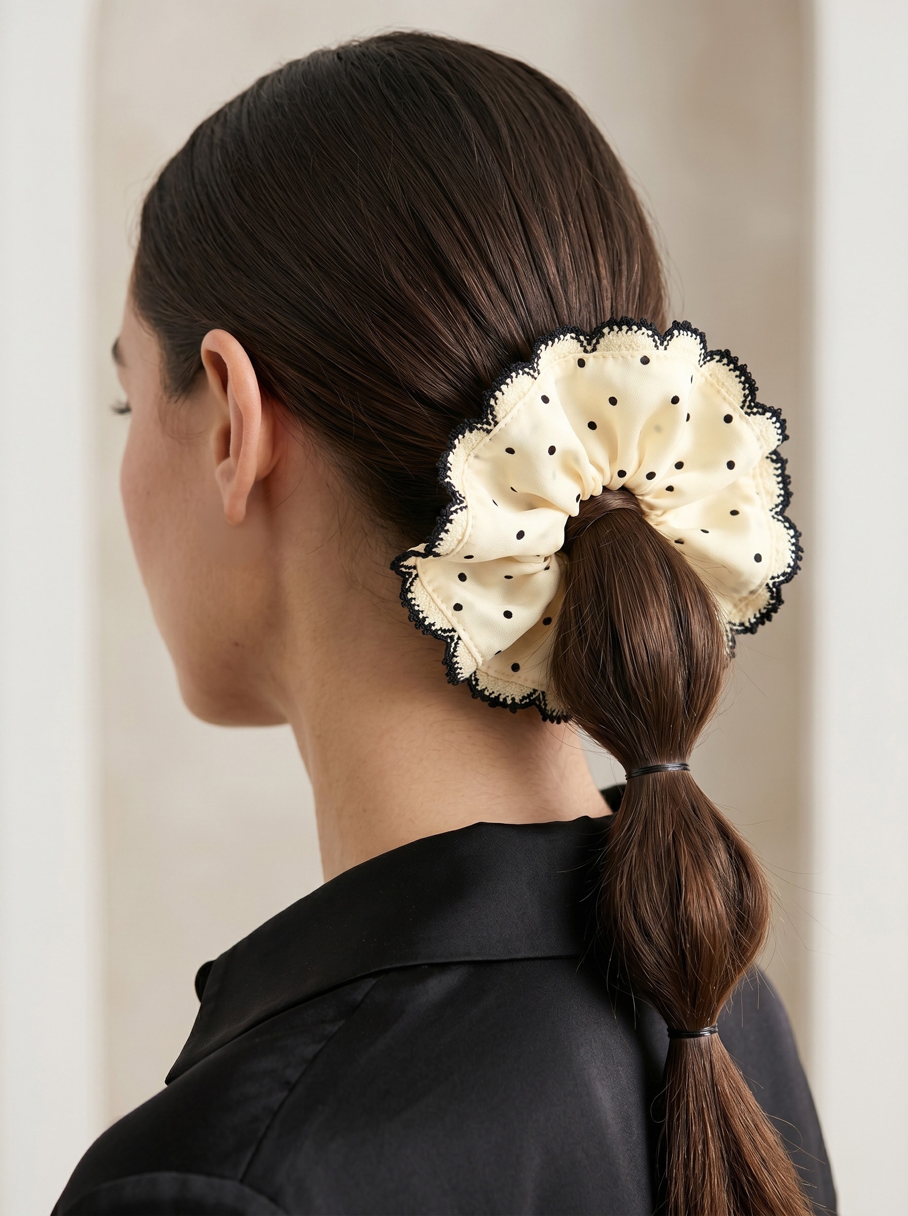 Gumka do włosów scrunchie w kropki
