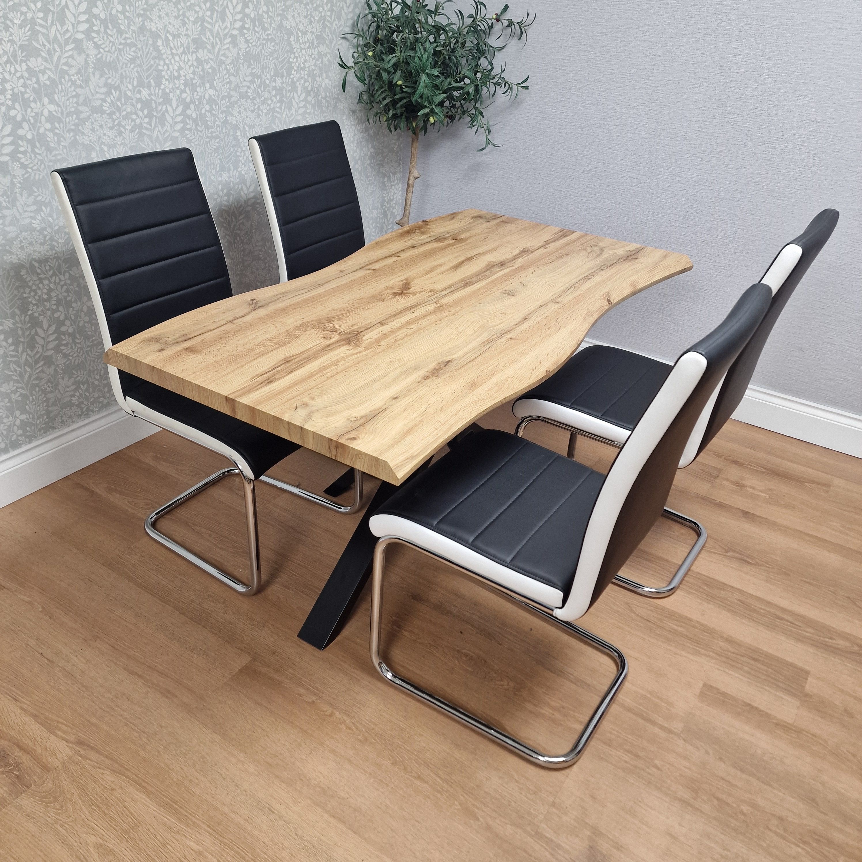 KOSY KOALA Modern Dining Table with 4 black faux leather Chairs Kitchen Furniture