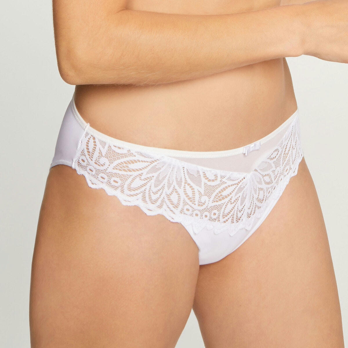 Slip en dentelle Ingénue
