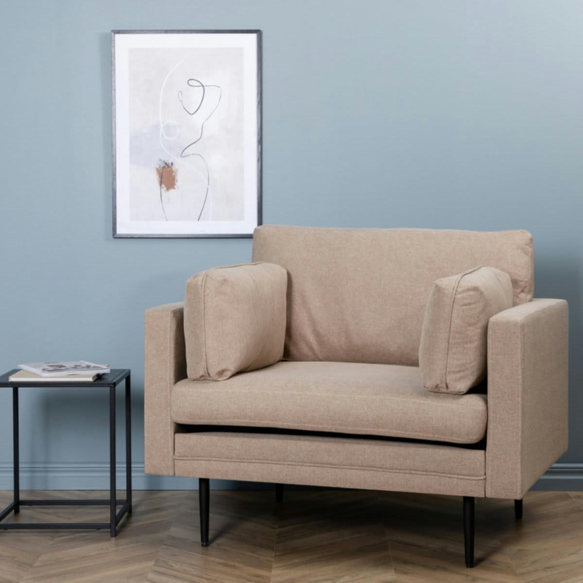 ROMEO - Fauteuil moderne en tissu avec pieds en métal marron