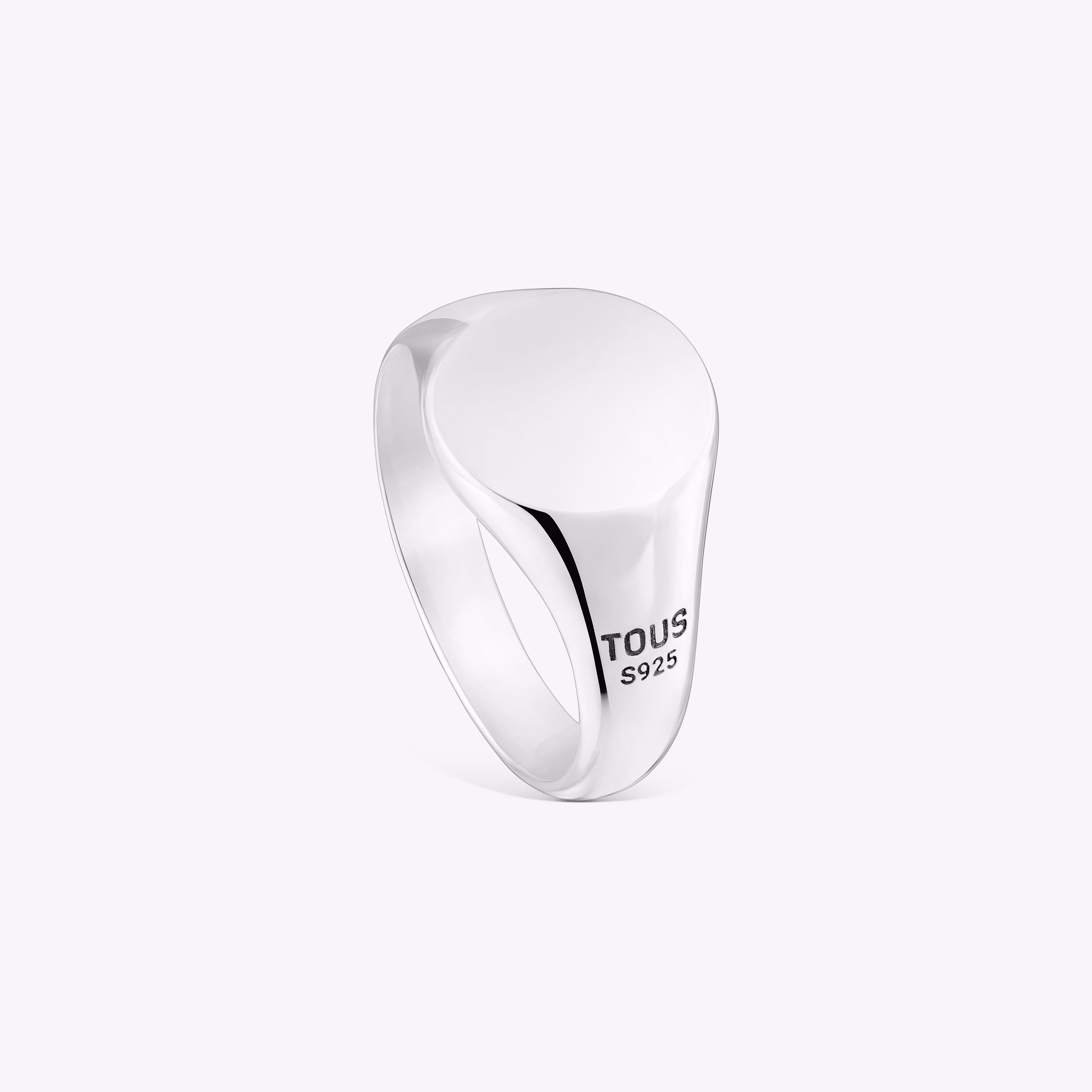 Anillo sello de plata envejecida motivo redondo TOUS Man