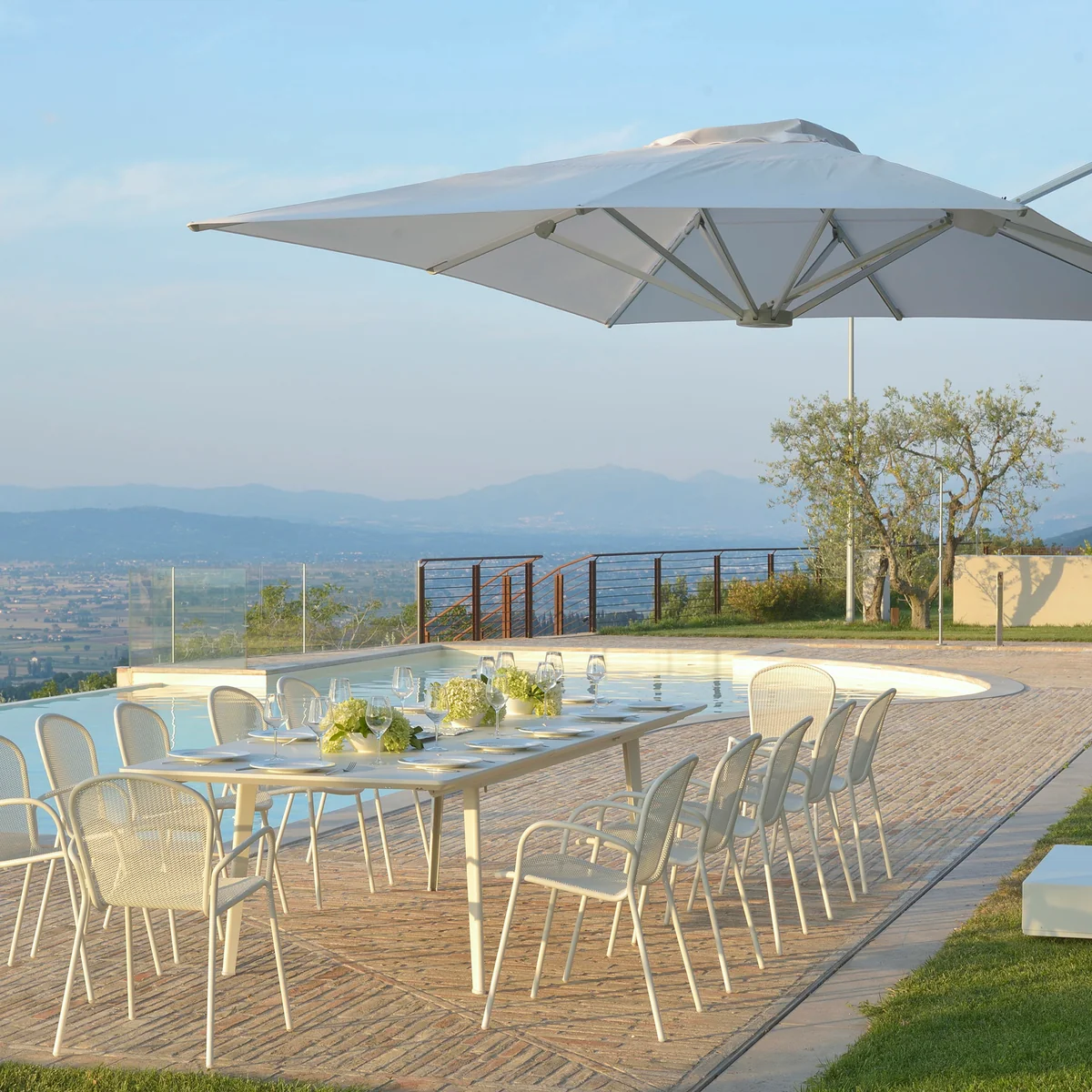 Emu - Plus4 Outdoor Tisch